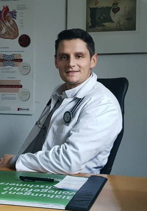 Doctor Orthopedic doctor Dino